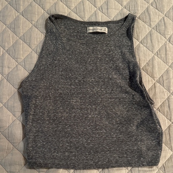 Gray and Purple Tops Set - size medium lot of 3 - Picture 4 of 7